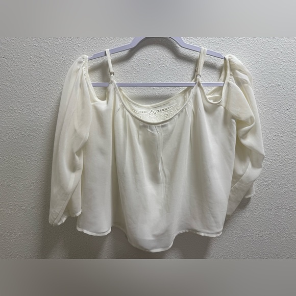 Lovers + Friends Coastal Love Cold Shoulder Top Blouse Embroidered White Small - Picture 3 of 11